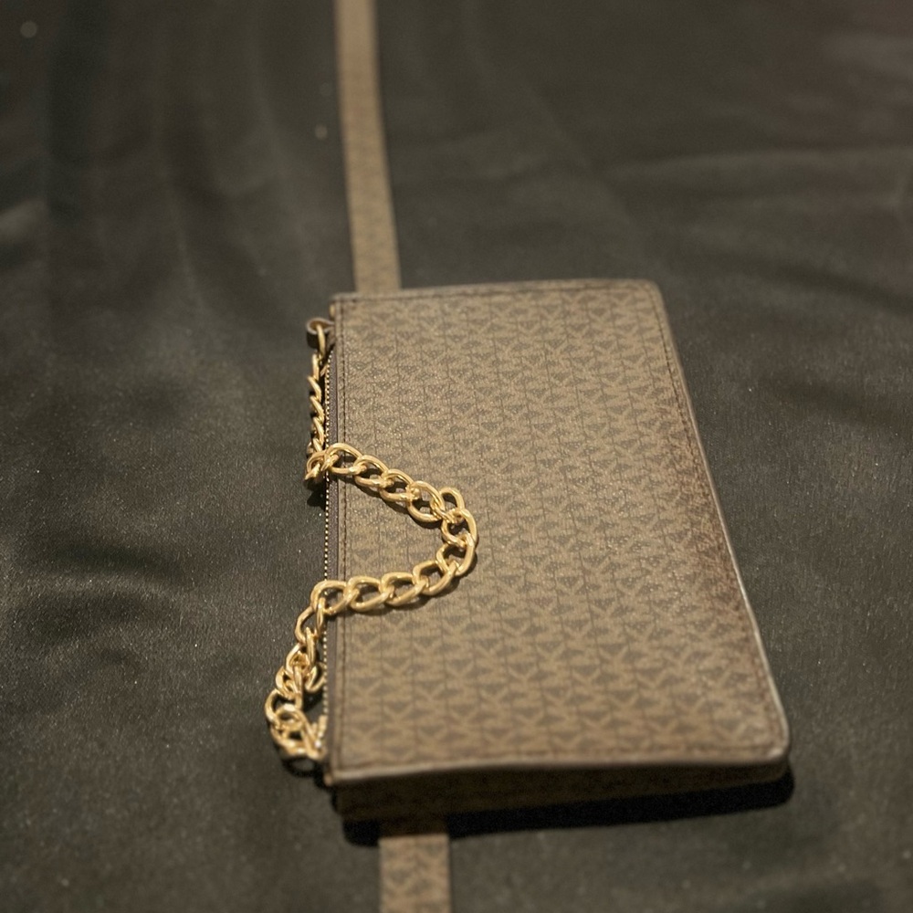 Michael Kors Belt Bag With Chain Zipper - Picture 3 of 5